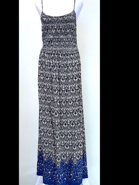 Max Studio Black and White Printed Maxi Dress